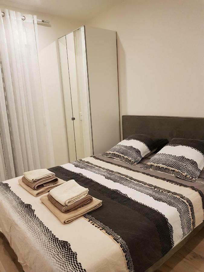 35M2 - 10 Min De Cdg - 30 Min De Paris - 10 Du Salon Expo Villepinte ル・ティレー エクステリア 写真